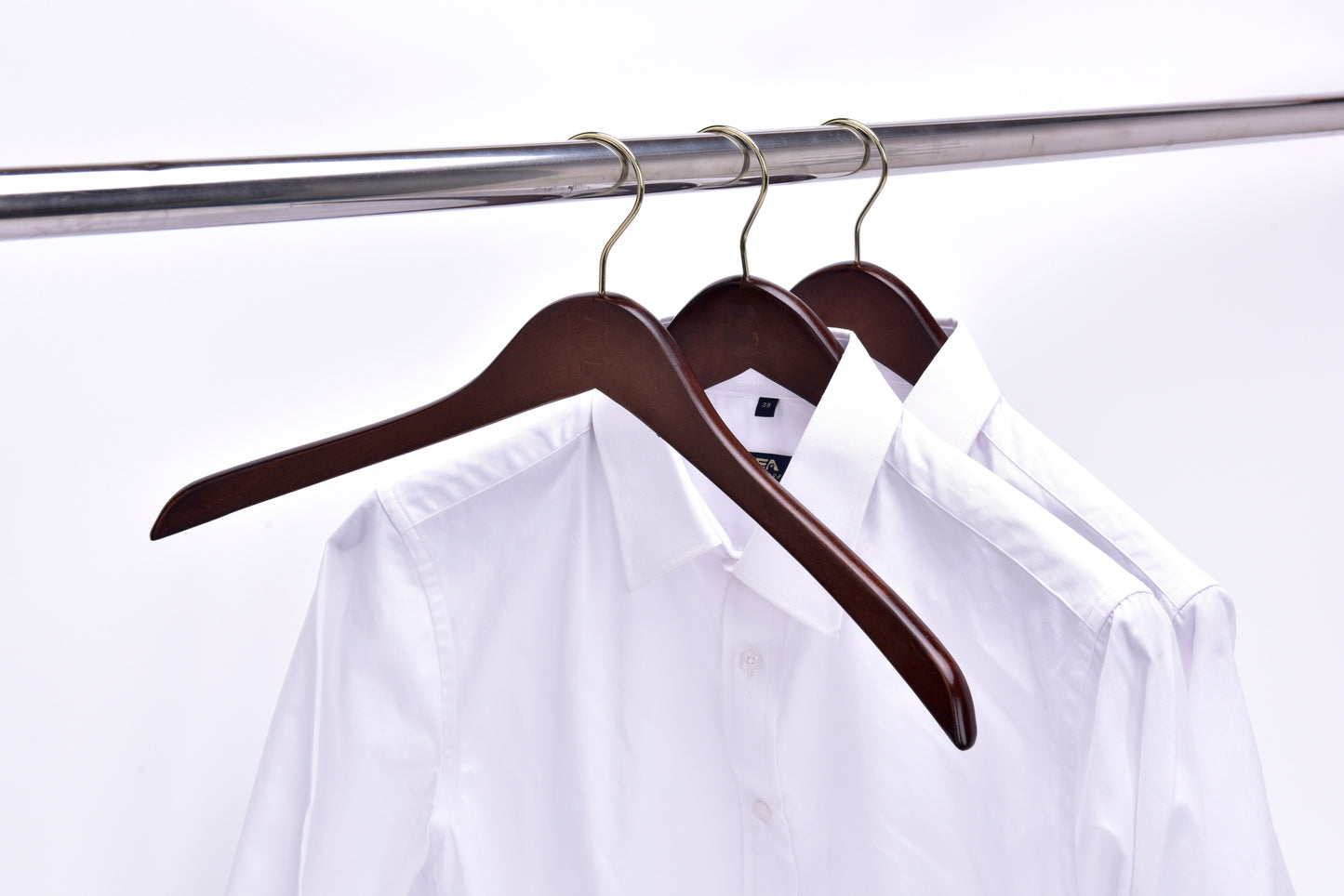 W015 - Curved Wooden Hanger 17" Walnut-Gold- 100 Hangers