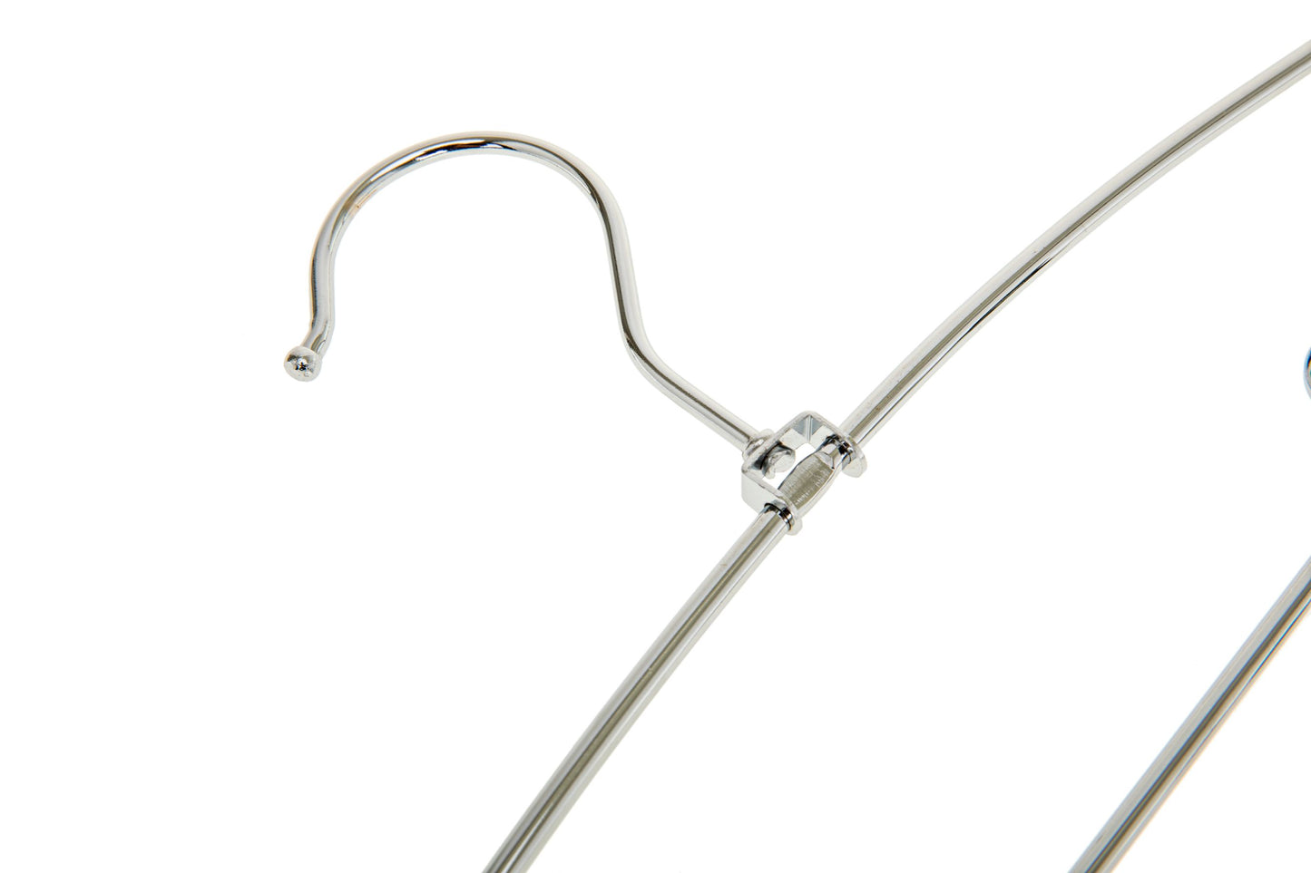 M061 - Heavy Duty 4 Tier Hanger Rack with Clips - 30 pcs