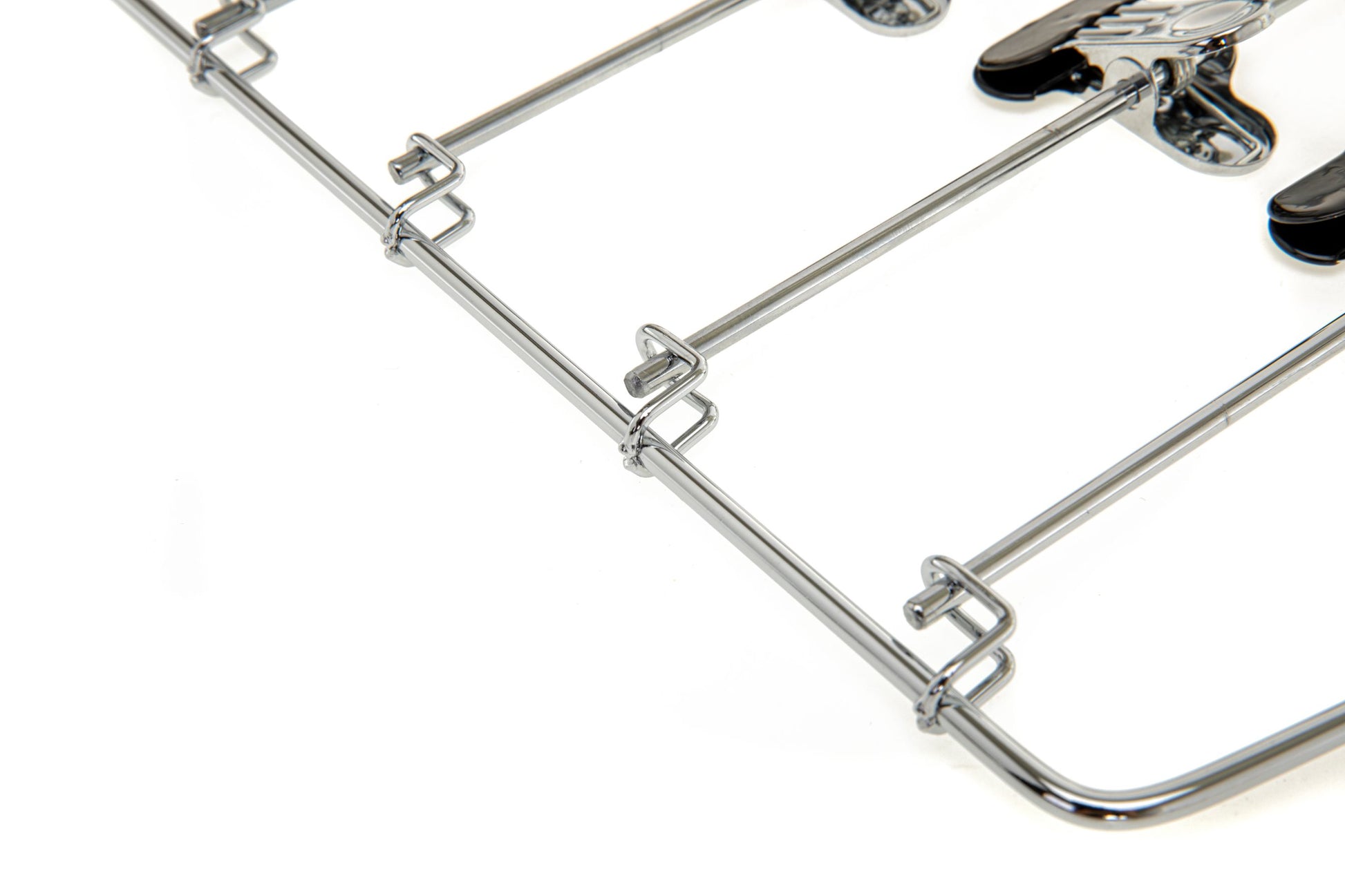 M061 - Heavy Duty 4 Tier Hanger Rack with Clips - 30 pcs