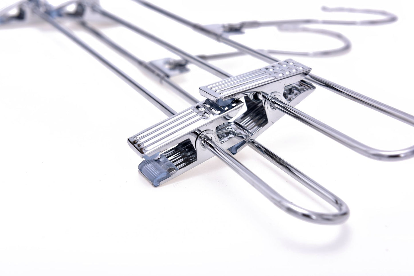 2620 - Heavy Duty Metal Hanger, Clips Swivel Hook,96 Hangers