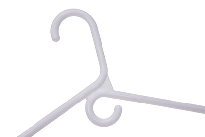P031 - Plastic Heavy-Duty Hanger White - 90 Hangers