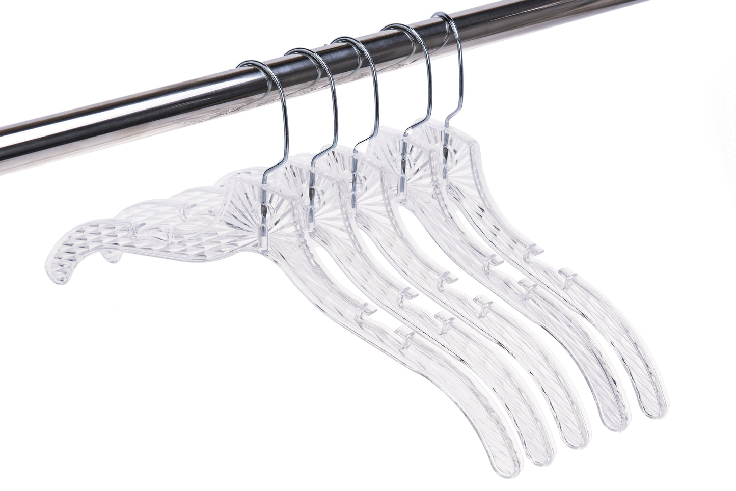 P020 - Crystal Plastic Shirt Hanger - 100 Hangers