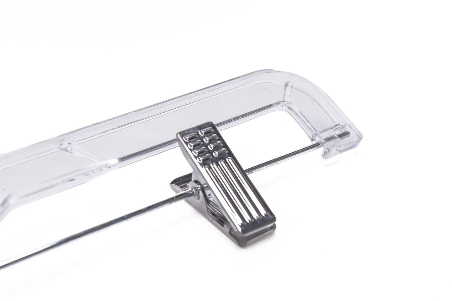 P022 - Crystal Plastic Skirt Hanger with Clips - 100 pcs (Retail Packed)