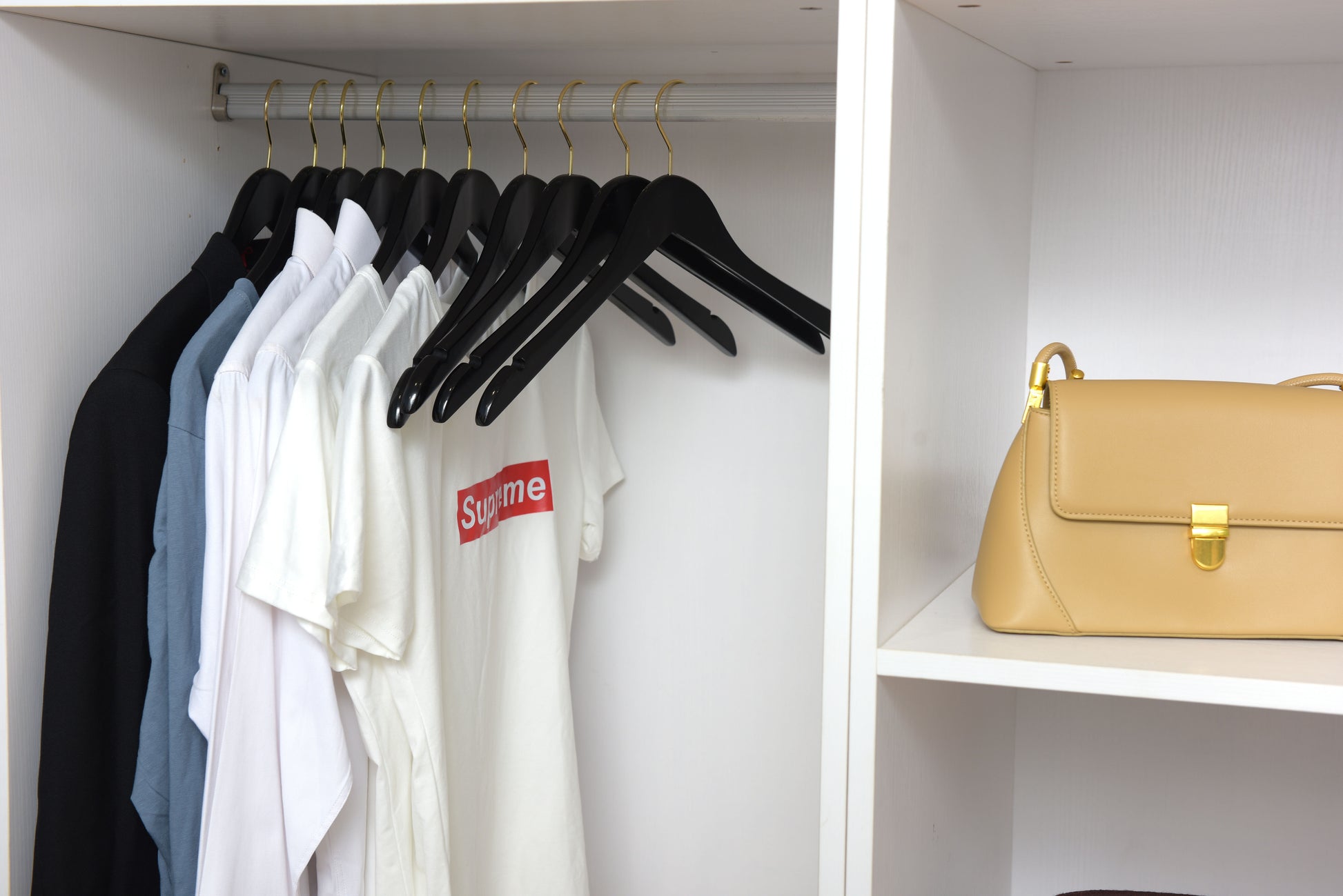 W071 - Semi Curved Wooden Hangers - Black with Gold Hook - 80