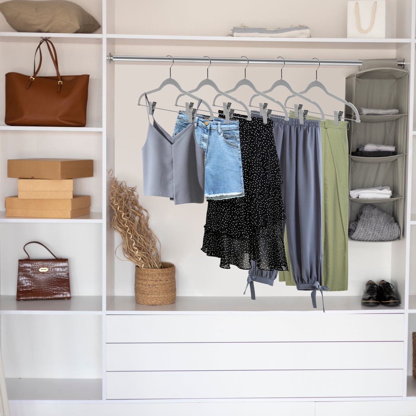 PL053 Plastic Skirt Hangers - Gray - 80 Hangers