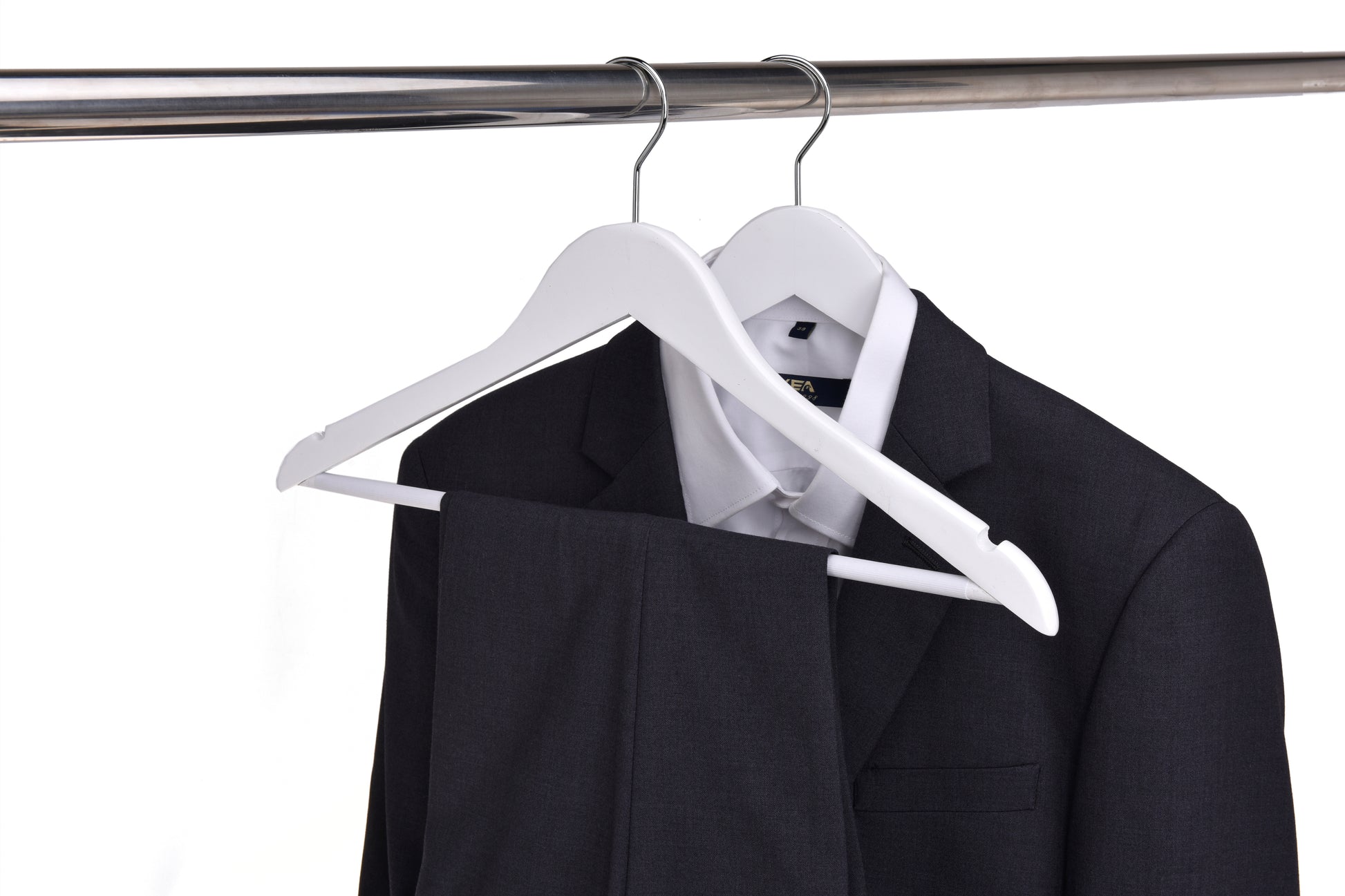 W040 - Semi Curved Wooden Hanger, 17.5" Natural - 80