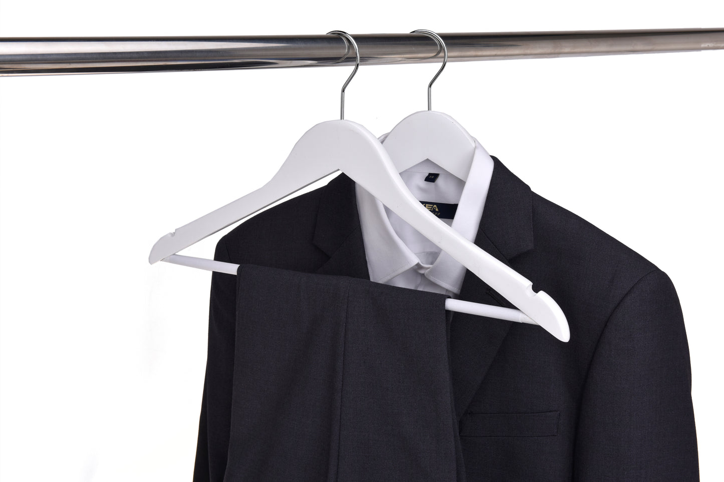 W040 - Semi Curved Wooden Hanger, 17.5" Natural - 90