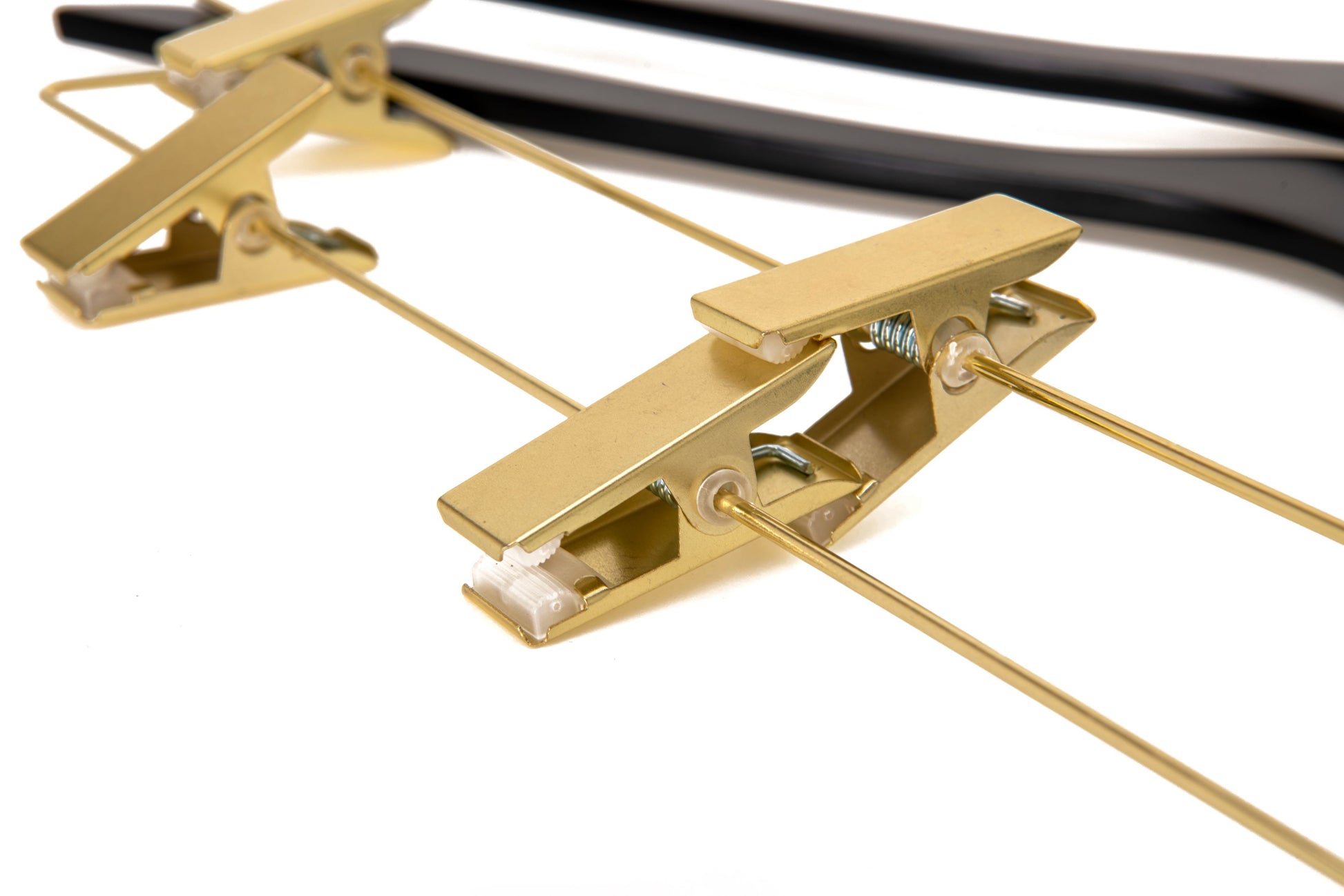 WS73-BK - Ultra Slim Skirt Pant Hangers + Clips Black with Gold clips - 100 Pcs 