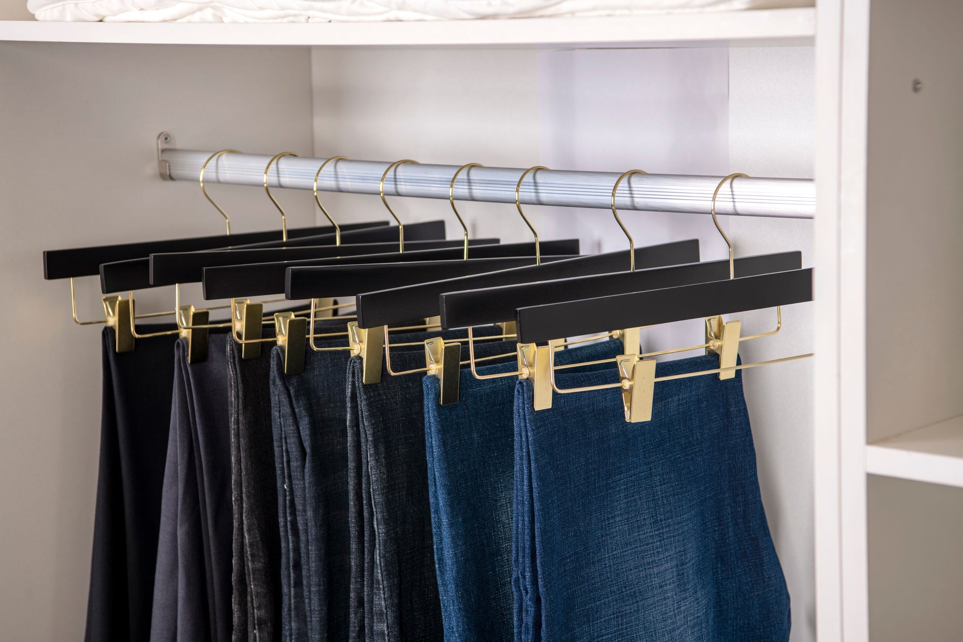 WS72-BK - Ultra Slim Skirt Pant Hangers + Clips, Black with Gold clips - 100 Pcs