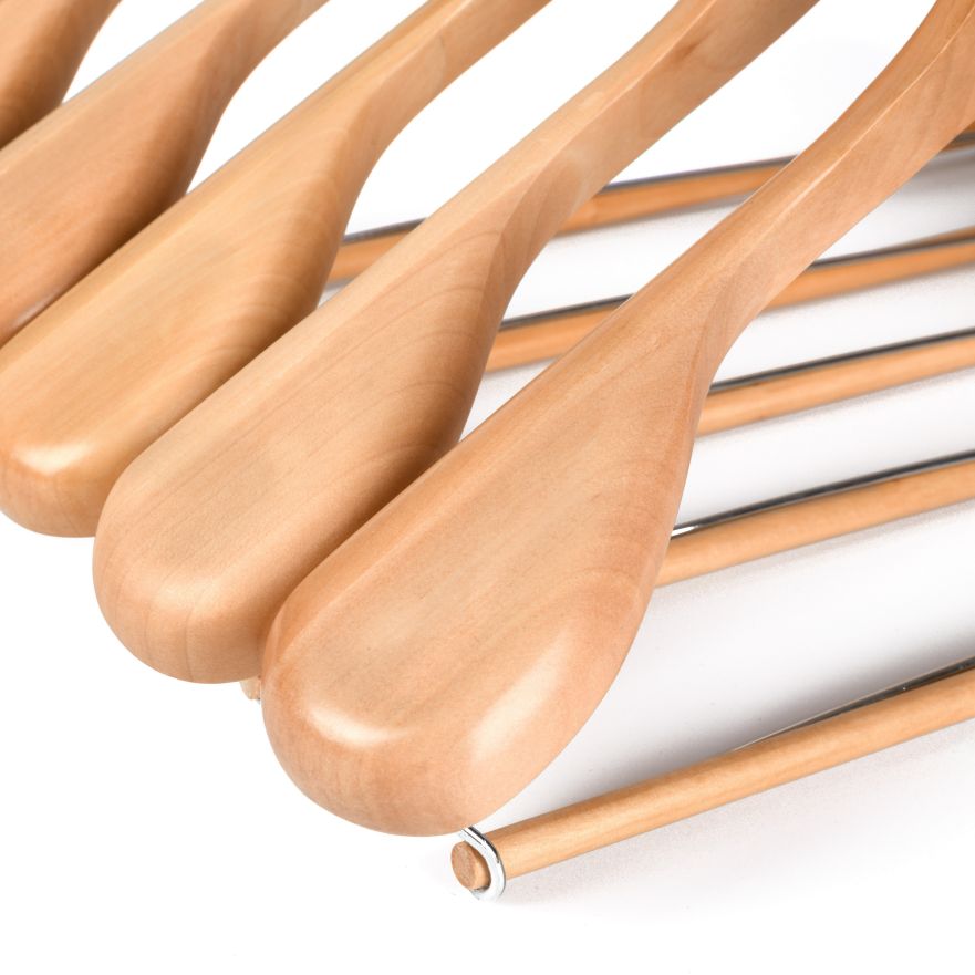 W5901 - Curved Wooden Hanger 17" Locking bar Natural, wide Shoulders